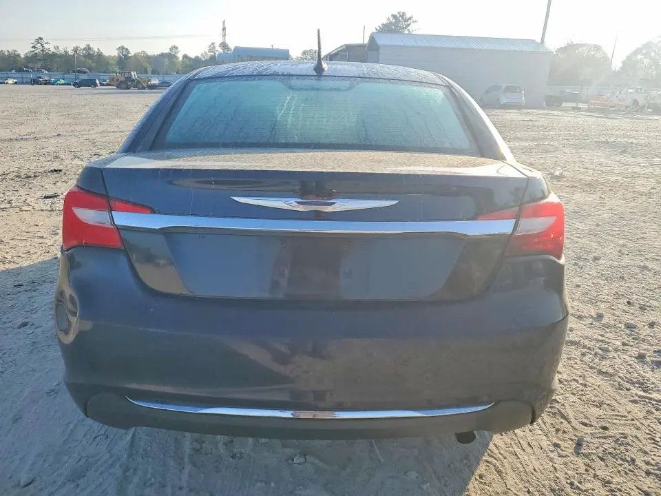2013 CHRYSLER 200   