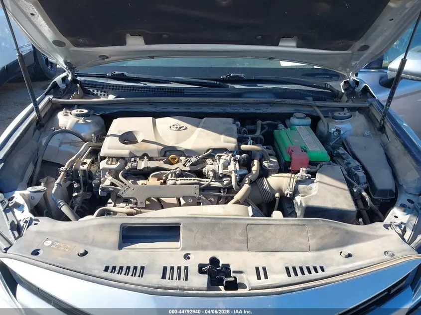 2018 TOYOTA CAMRY LE