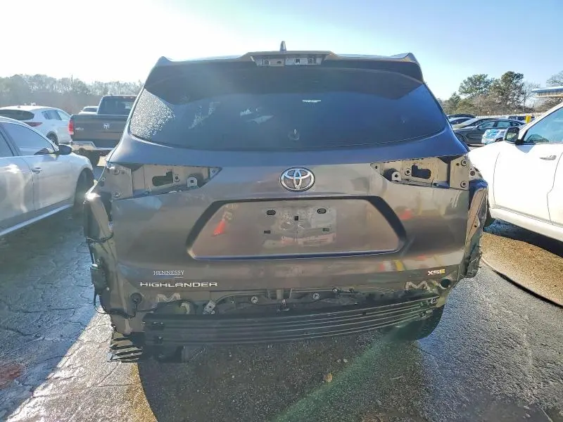 2021 TOYOTA HIGHLANDER XSE  