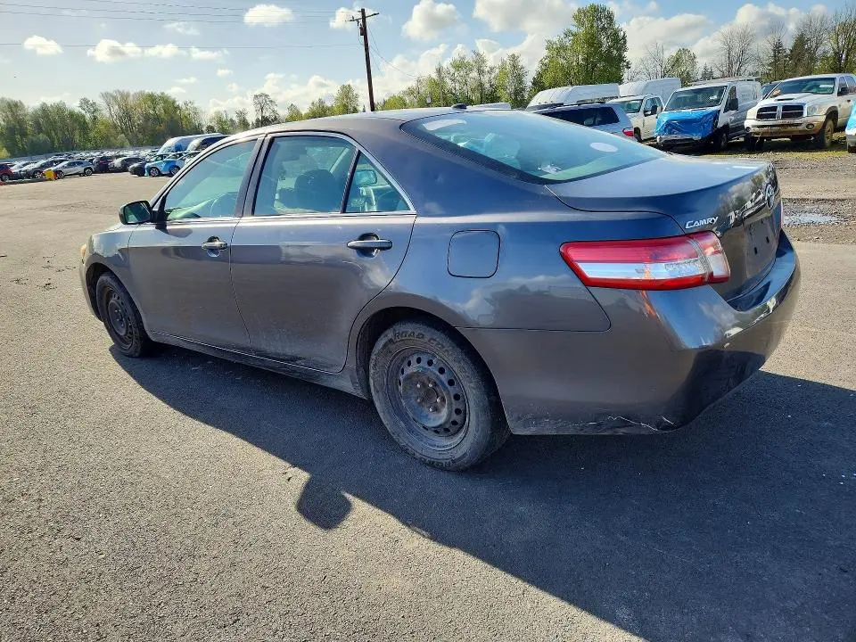 2011 TOYOTA CAMRY LE  
