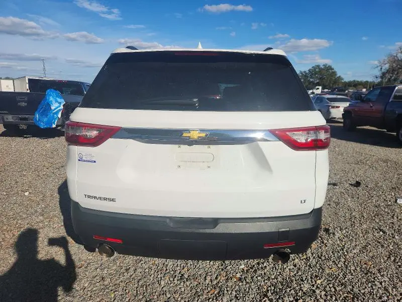2021 CHEVROLET TRAVERSE LT  