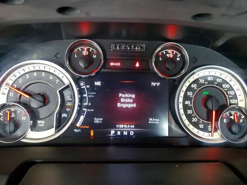 2017 RAM 1500 SLT  