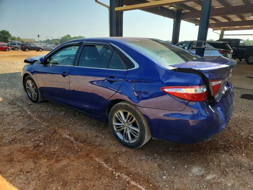 2015 TOYOTA CAMRY SE  