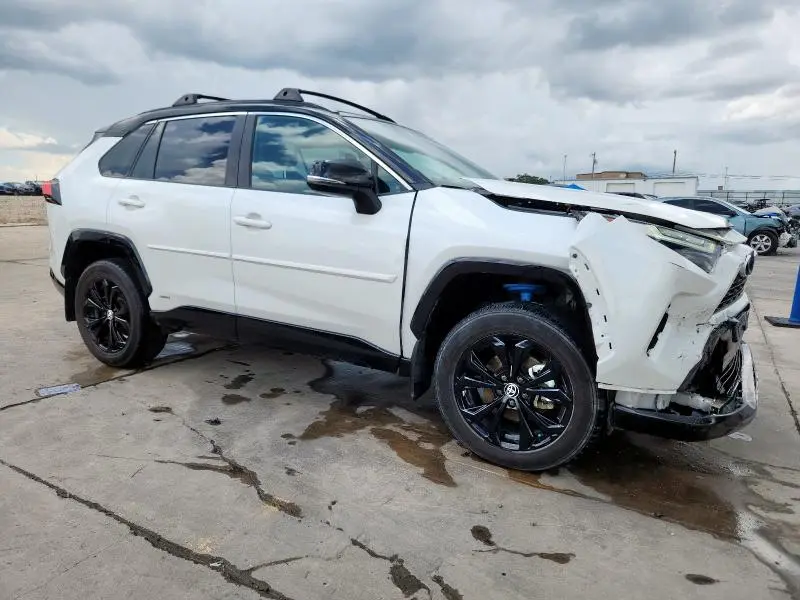2022 TOYOTA RAV4 XSE  
