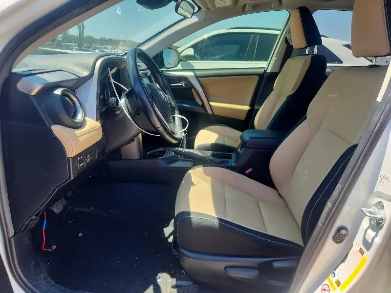 2018 TOYOTA RAV4 XLE  