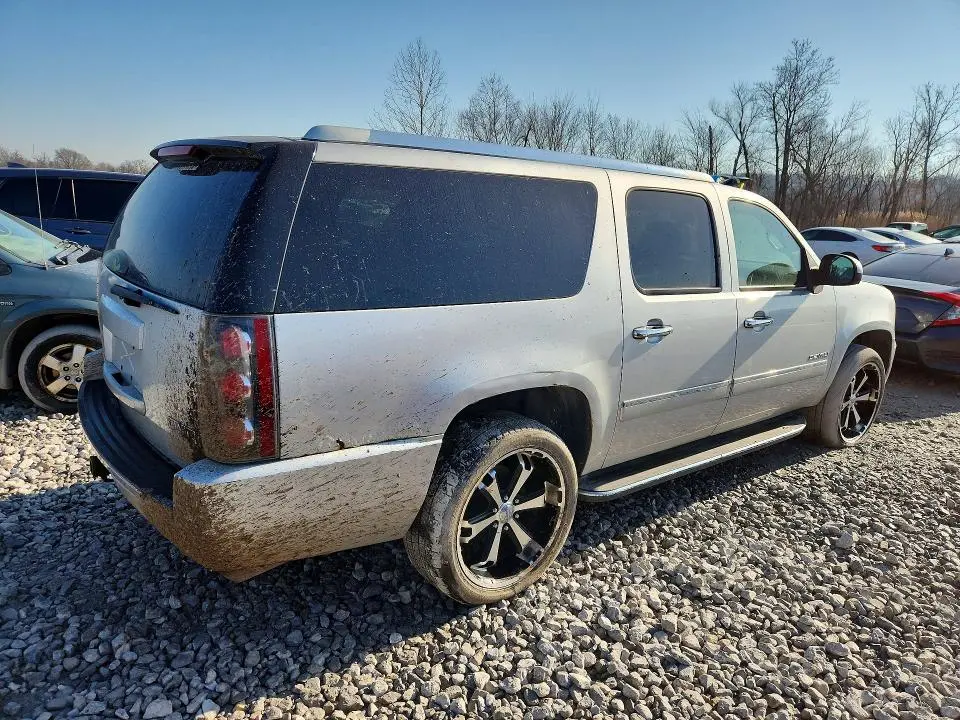 2010 GMC YUKON XL DENALI  