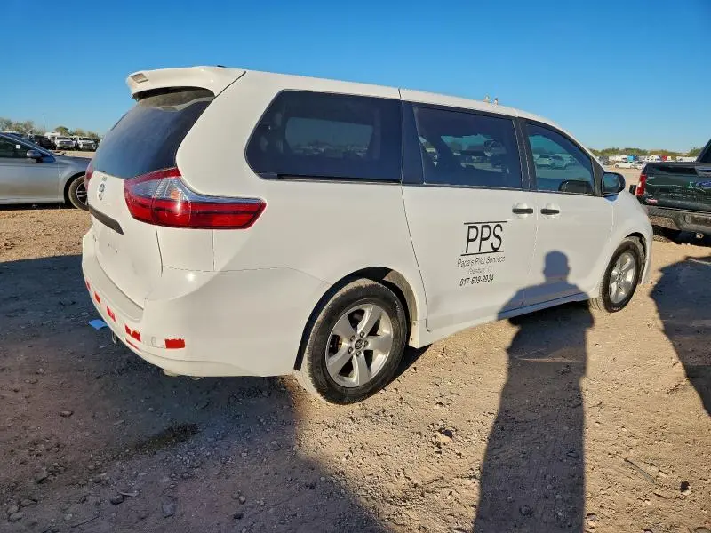 2020 TOYOTA SIENNA L  