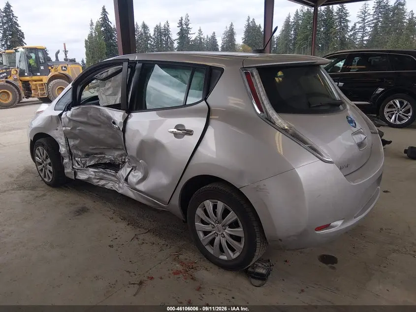 2013 NISSAN LEAF S