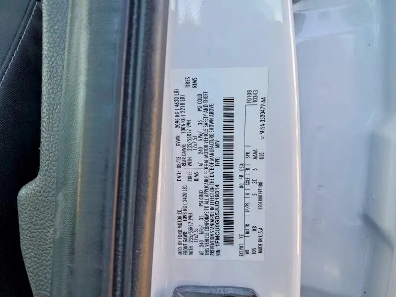 2018 FORD ESCAPE SE  
