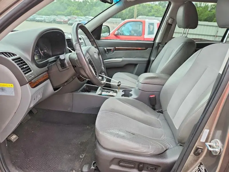 2012 HYUNDAI SANTA FE SE  