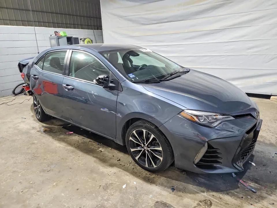 2017 TOYOTA COROLLA SE  
