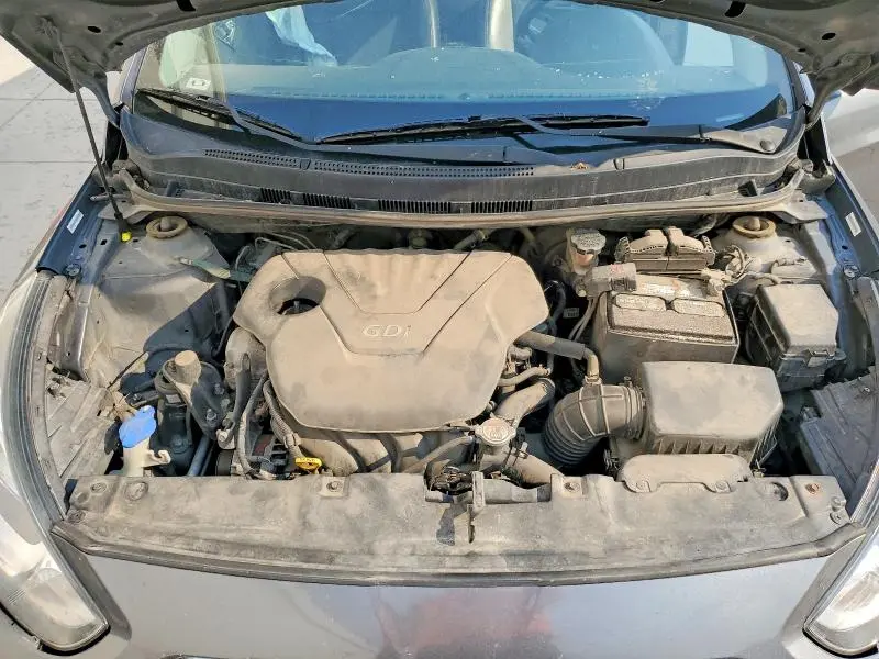 2012 HYUNDAI ACCENT SE  
