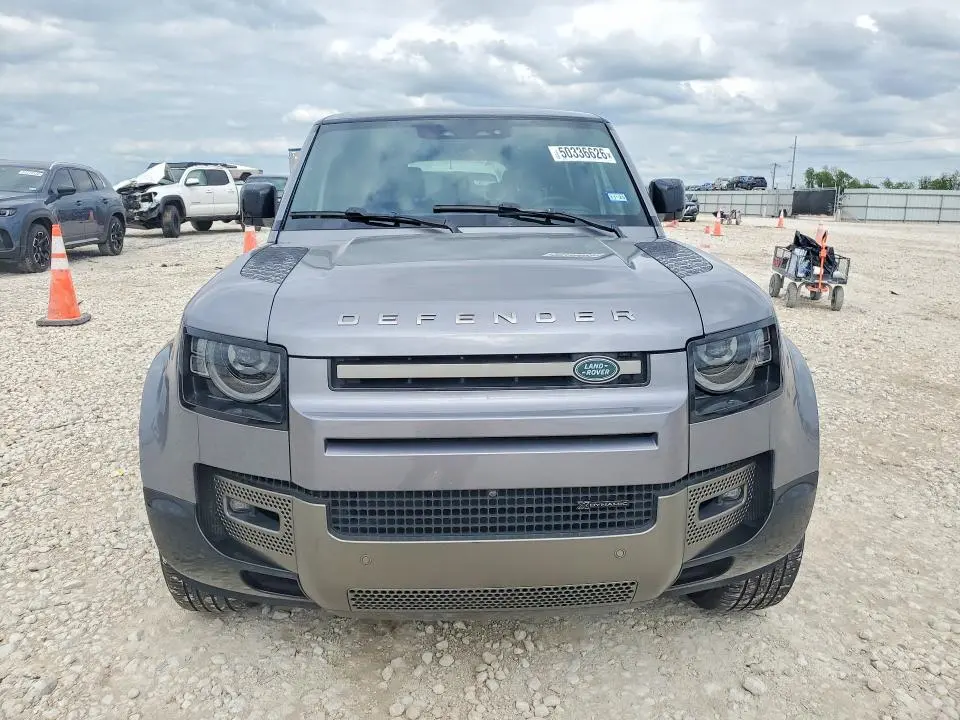 2023 LAND ROVER DEFENDER 130 X-DYNAMIC SE  