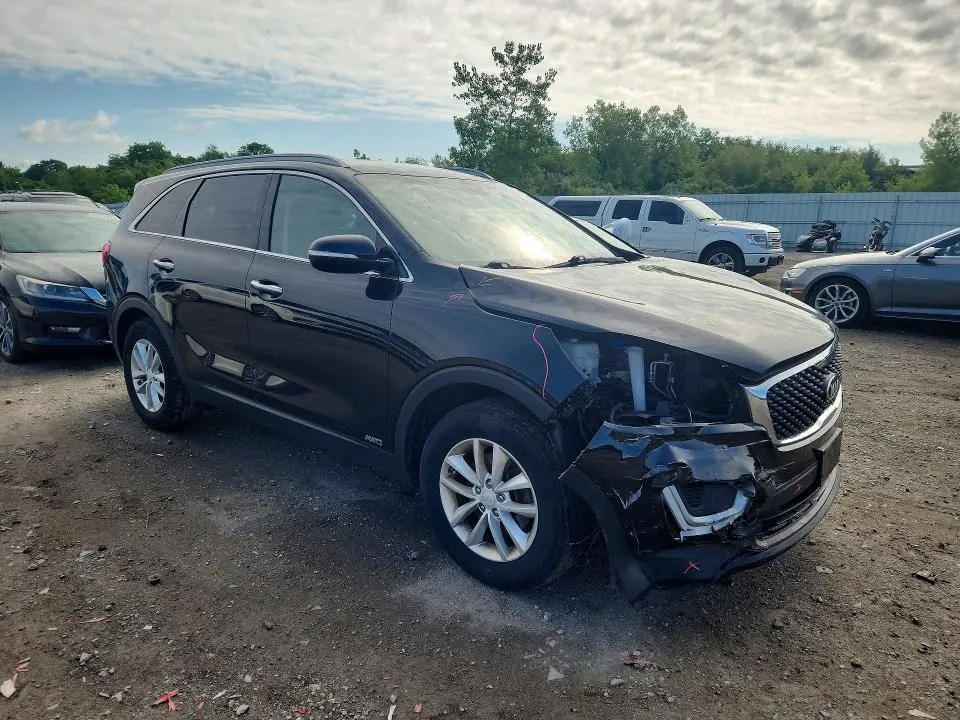 2018 KIA SORENTO LX  