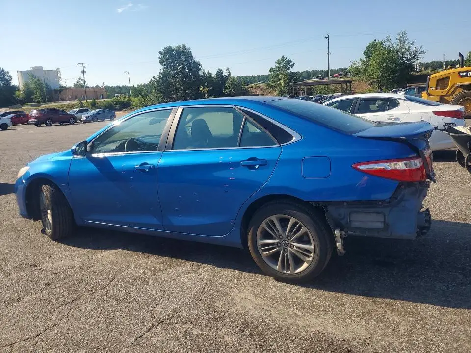 2017 TOYOTA CAMRY SE  