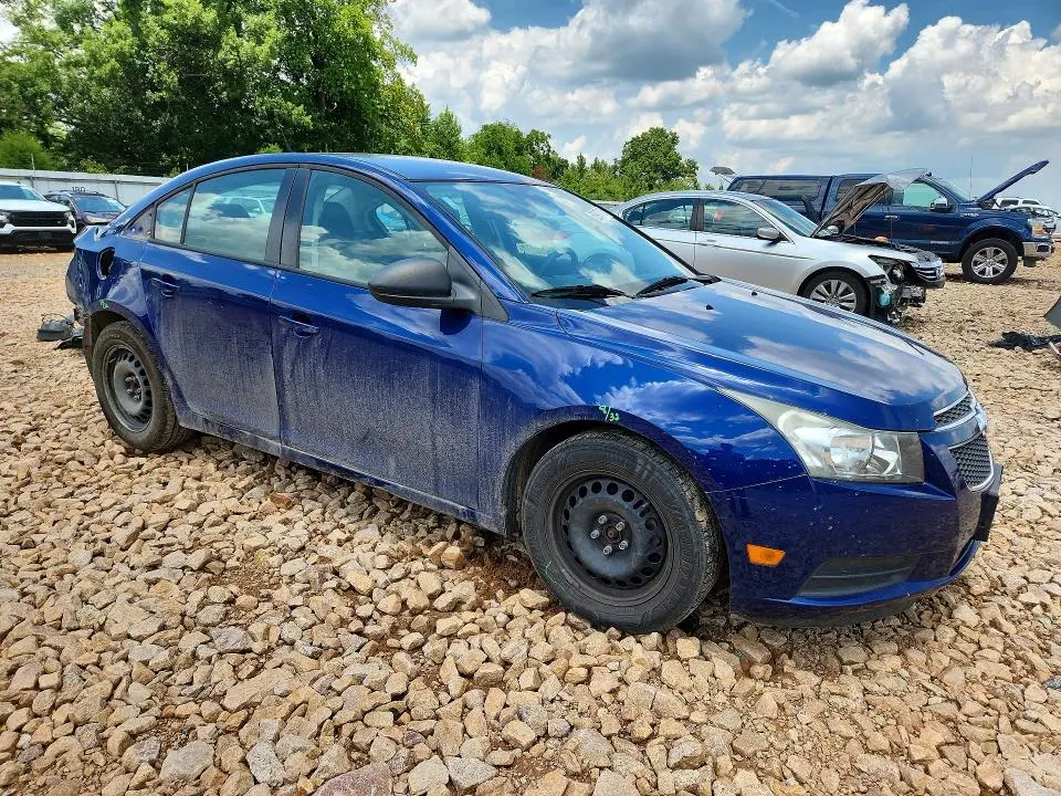 2013 CHEVROLET CRUZE LS  