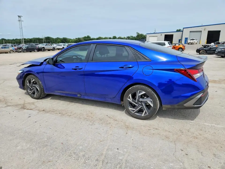2025 HYUNDAI ELANTRA SEL SPORT  