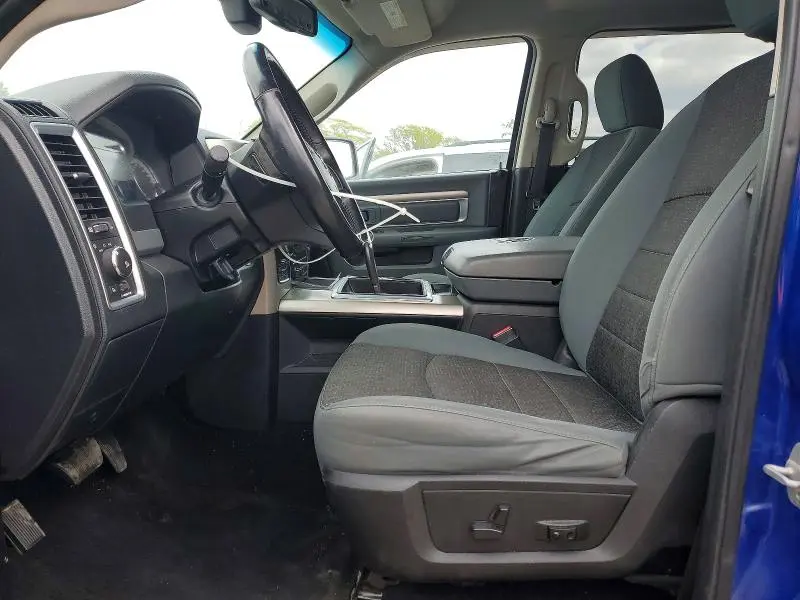 2014 RAM 1500 SLT  