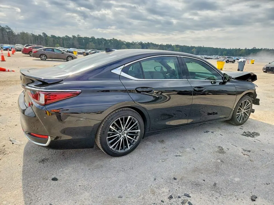 2025 LEXUS ES 300H BASE  