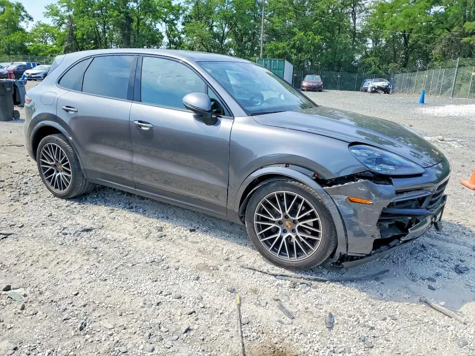 2020 PORSCHE CAYENNE   