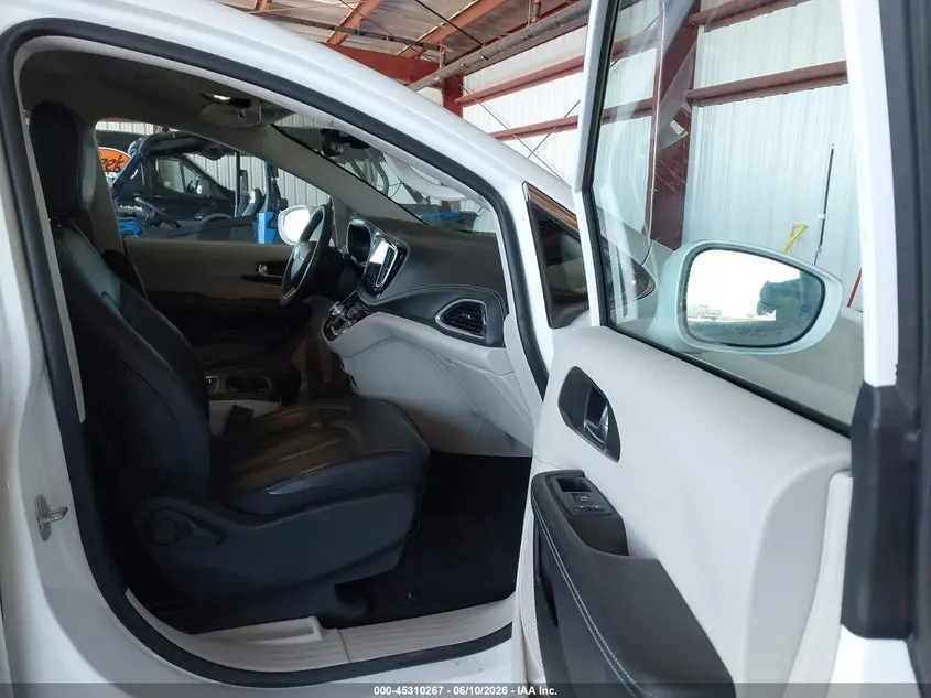 2022 CHRYSLER PACIFICA HYBRID TOURING L