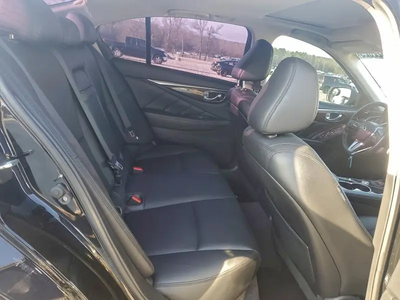 2019 INFINITI Q50 LUXE  