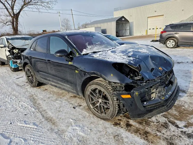 2023 PORSCHE MACAN BASE  