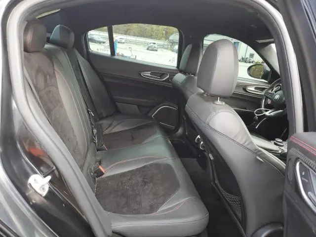 2017 ALFA ROMEO GIULIA QUADRIFOGLIO  