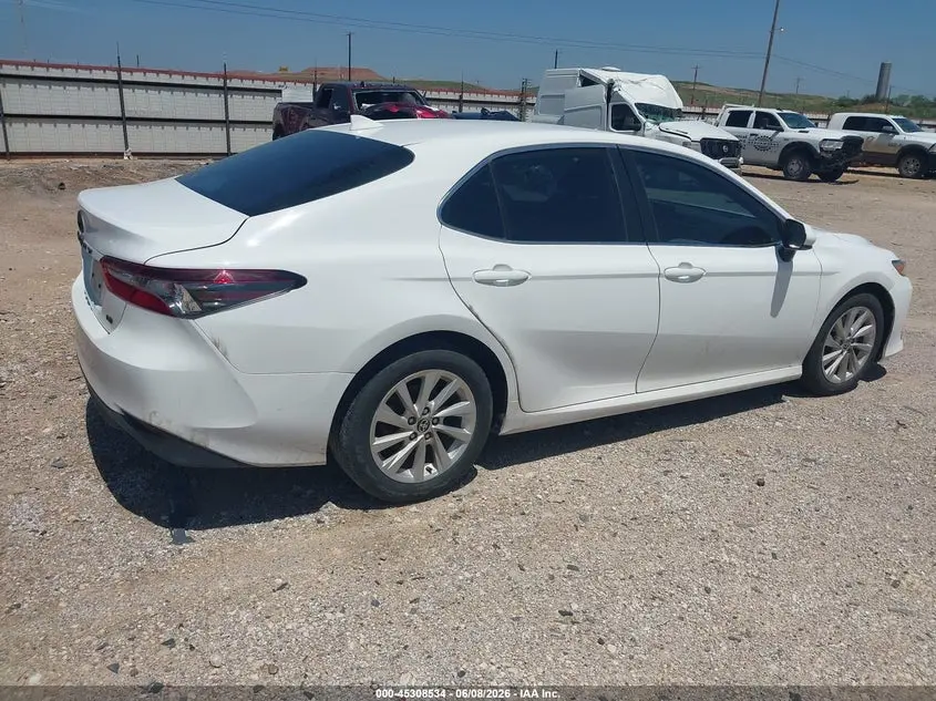 2022 TOYOTA CAMRY LE