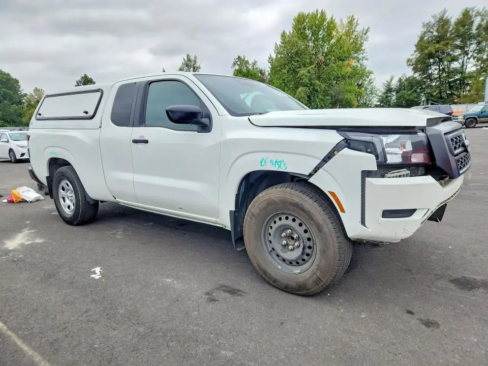 2024 NISSAN FRONTIER S  