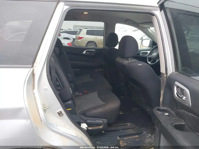 2019 NISSAN PATHFINDER SV