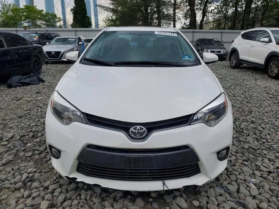 2015 TOYOTA COROLLA LE PLUS  