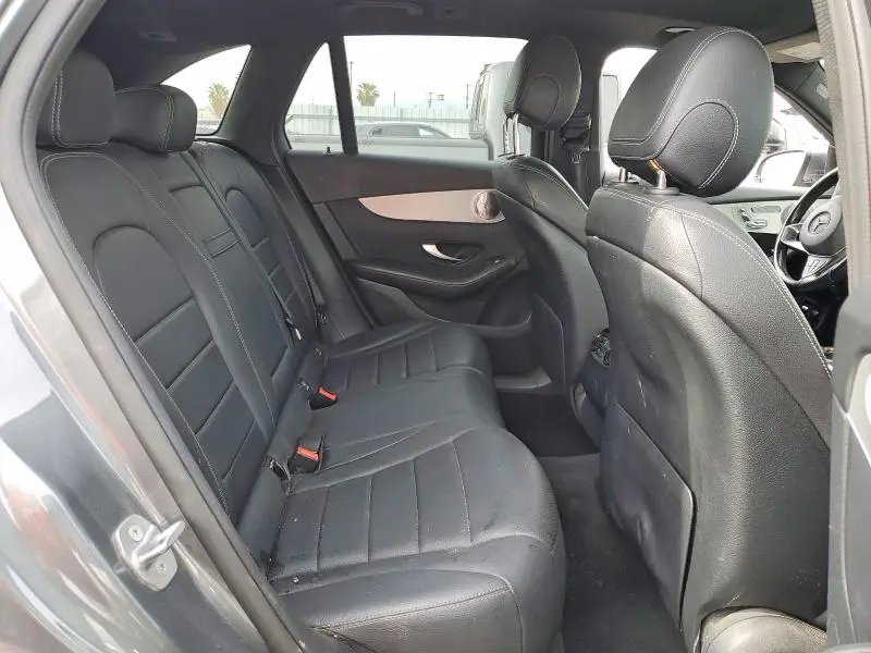 2019 MERCEDES-BENZ GLC 350E  