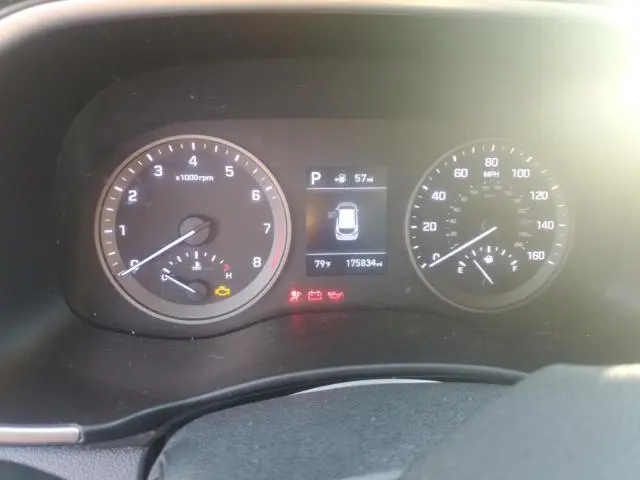 2019 HYUNDAI TUCSON SE  