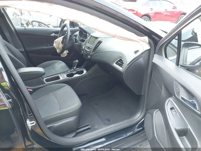 2017 CHEVROLET CRUZE LT AUTO