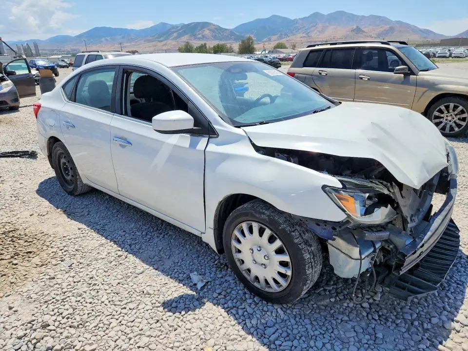2016 NISSAN SENTRA SV  