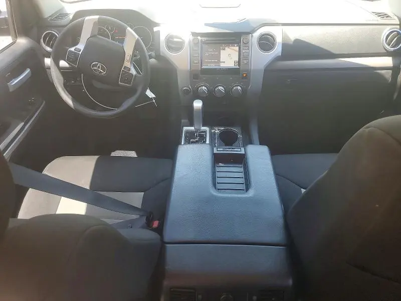 2017 TOYOTA TUNDRA SR5  
