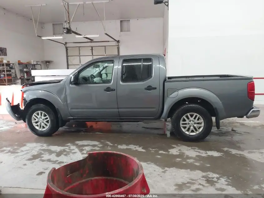 2017 NISSAN FRONTIER SV