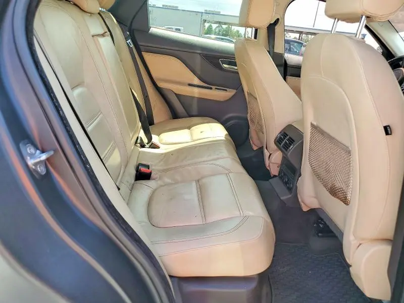 2018 JAGUAR F-PACE PRESTIGE  