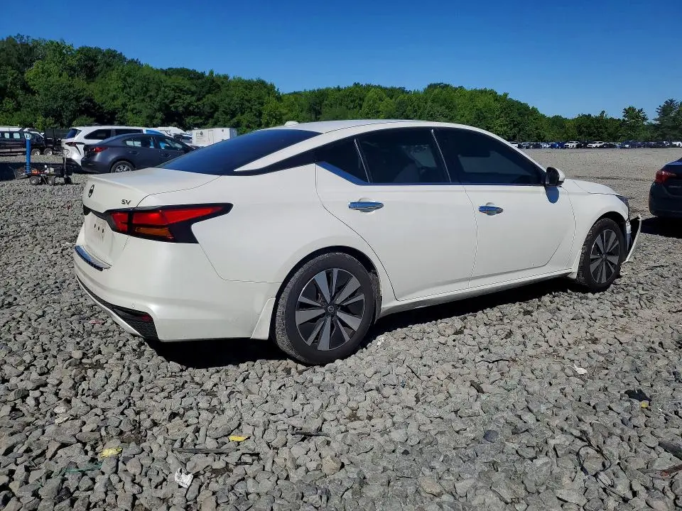 2019 NISSAN ALTIMA SV  