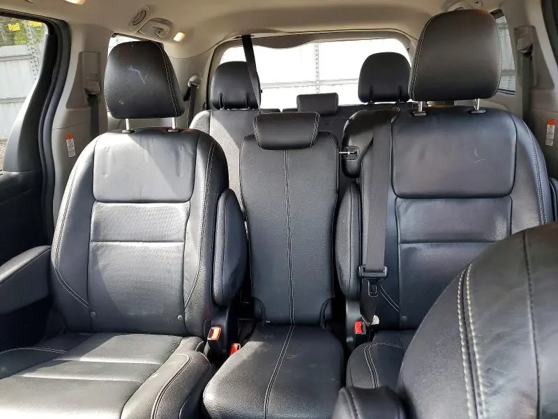 2015 TOYOTA SIENNA SPORT  