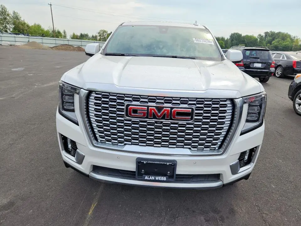 2021 GMC YUKON XL DENALI  