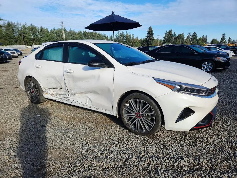 2024 KIA FORTE GT  