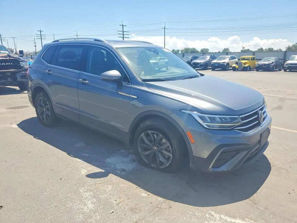 2024 VOLKSWAGEN TIGUAN SE  