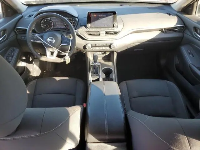 2022 NISSAN ALTIMA SV  