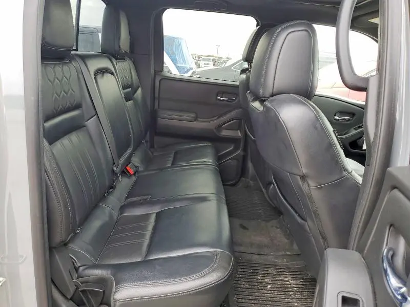 2022 NISSAN FRONTIER PRO-4X  