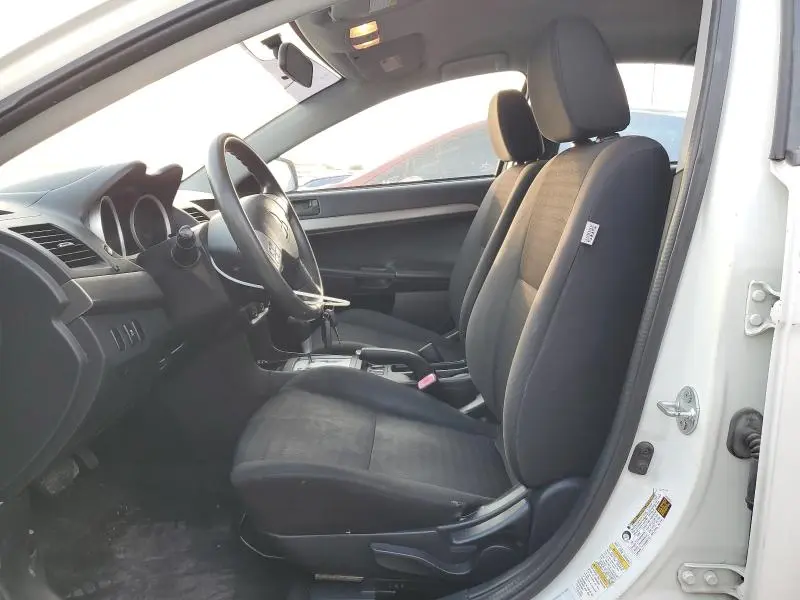 2013 MITSUBISHI LANCER SE