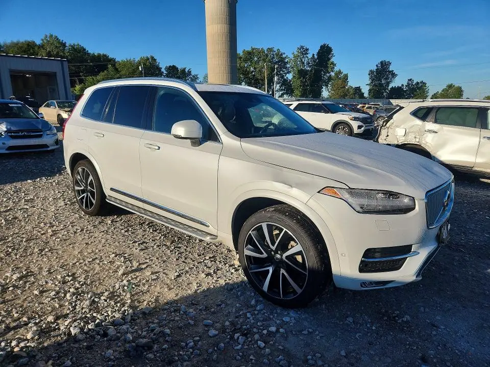 2018 VOLVO XC90 T6  