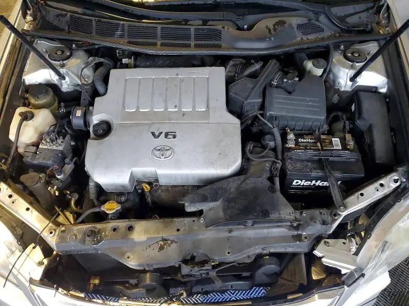 2010 TOYOTA AVALON XL  