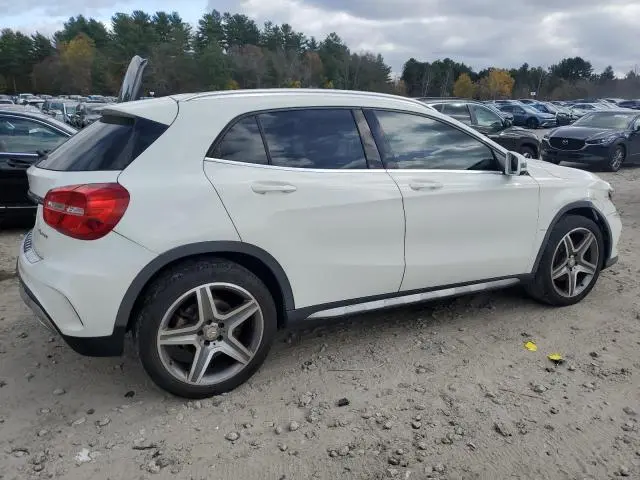 2015 MERCEDES-BENZ GLA 250 4MATIC  